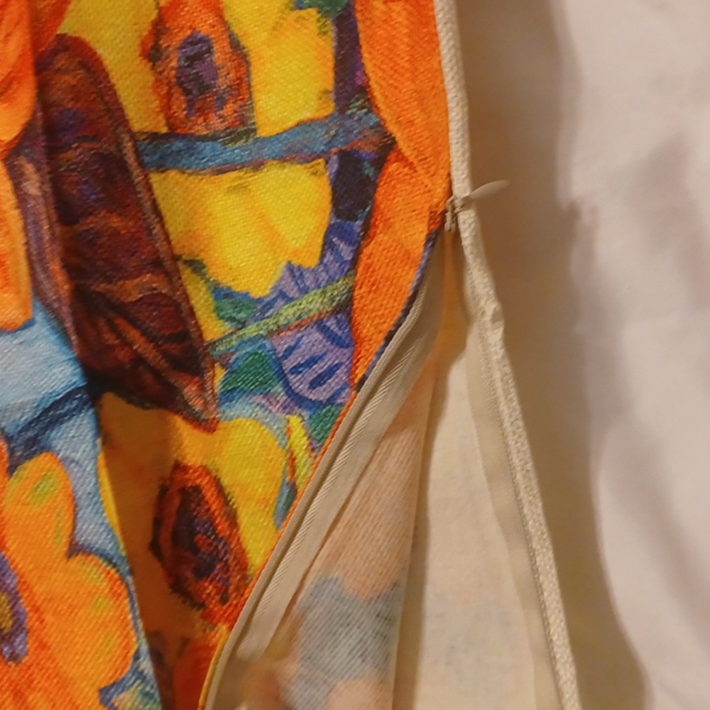 COPY - Nwt 2 zippered throw pillow covers - Picture 4 of 5